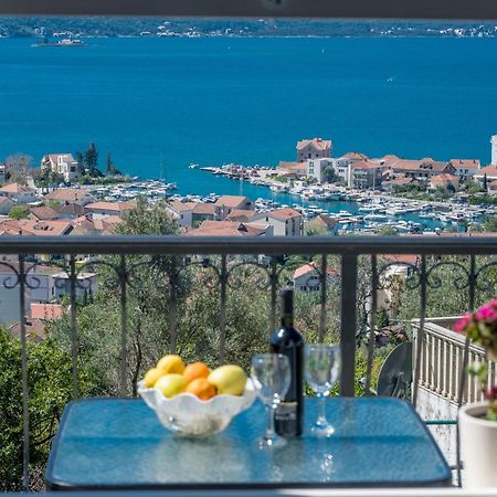 Apartment Lana Tivat Exteriér fotografie