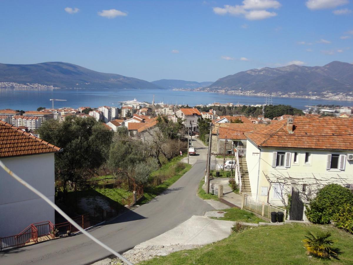 Apartment Lana Tivat Exteriér fotografie